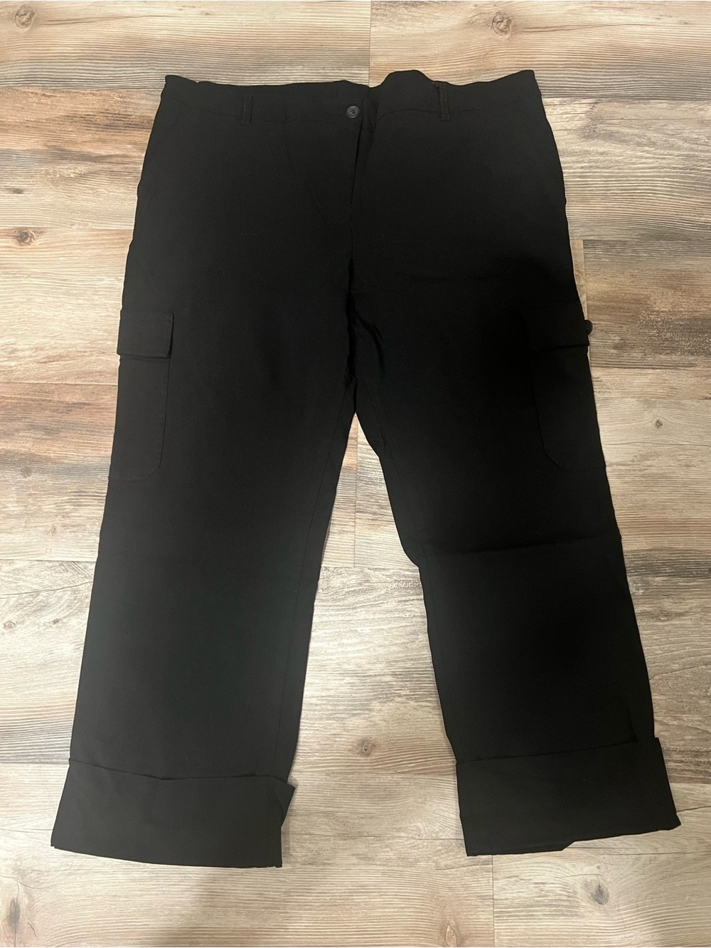 Motherhood Black Cargo Capri Pants w/Flap Pockets Large cuffed Stretch Maternity